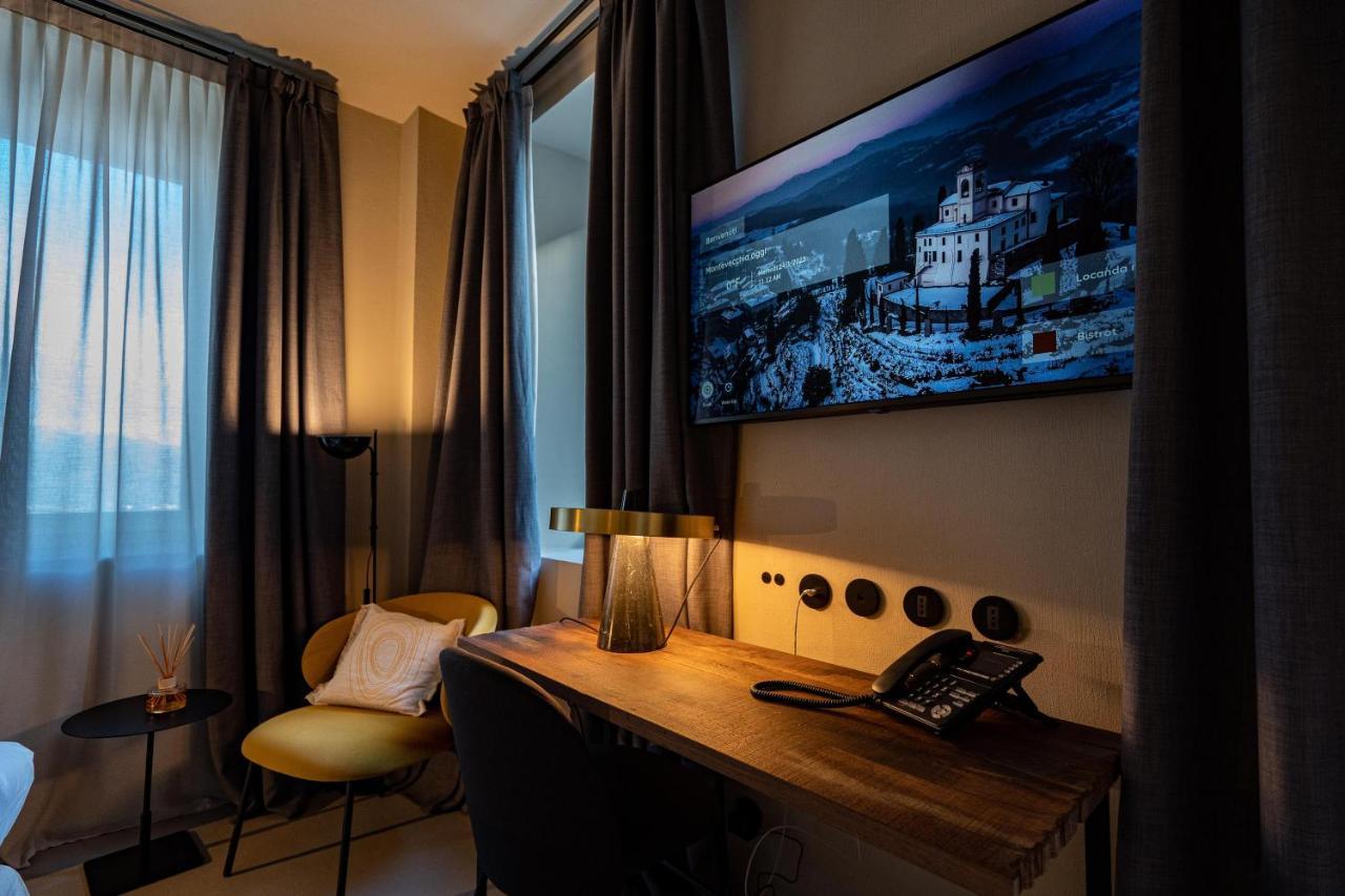 Locanda Moderna Carlambroeus Montevecchia 外观 照片
