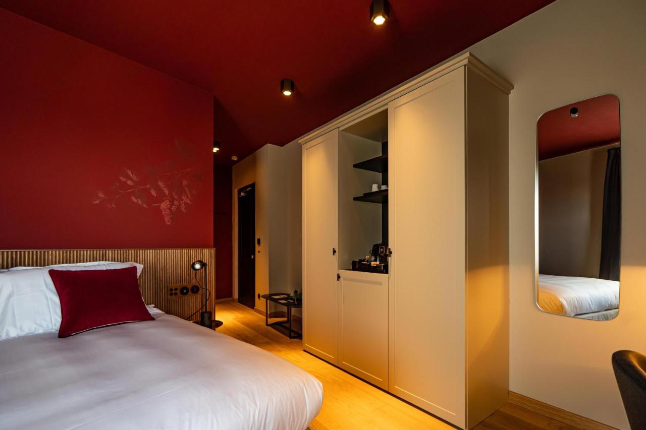 Locanda Moderna Carlambroeus Montevecchia 外观 照片
