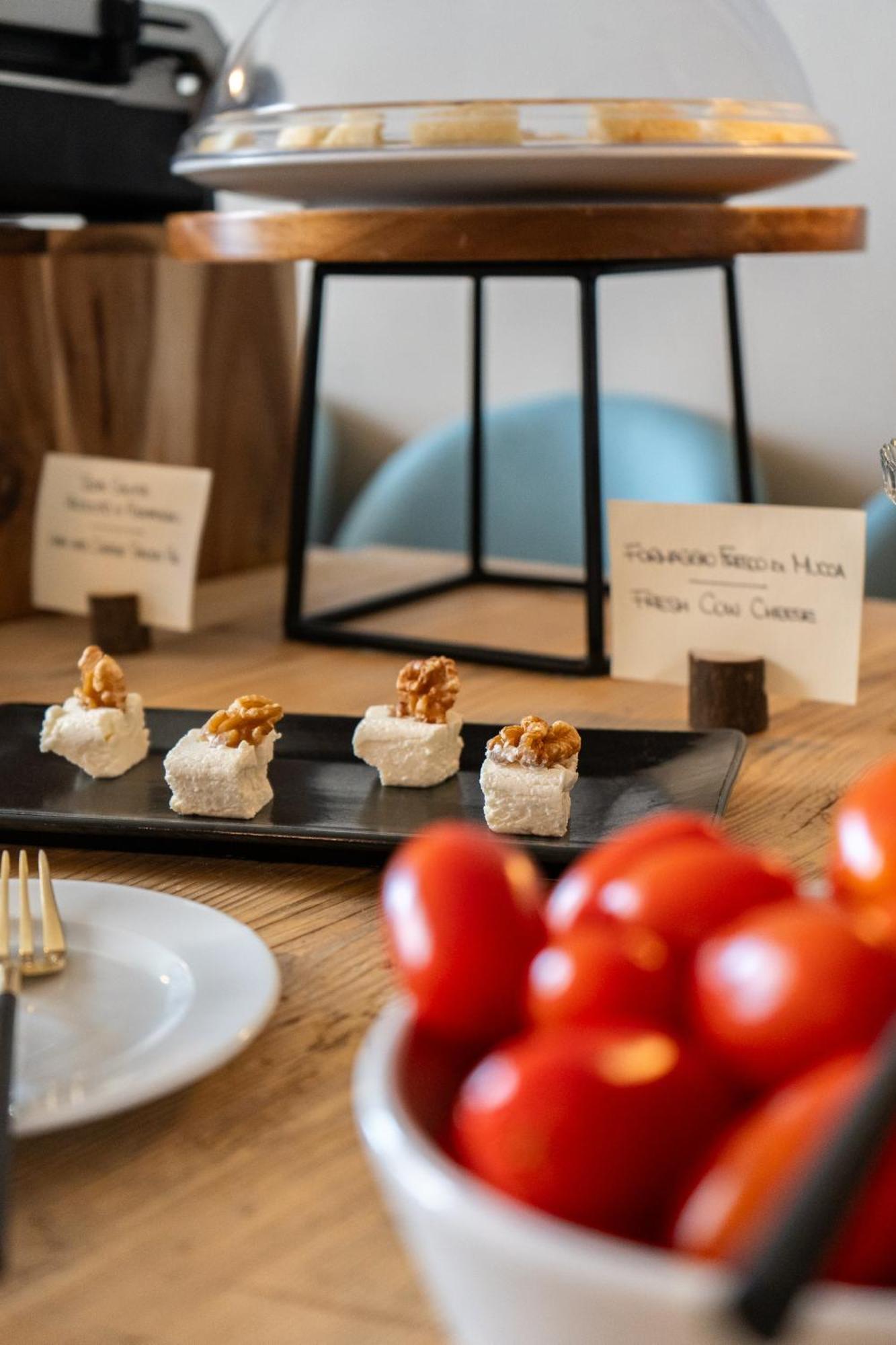Locanda Moderna Carlambroeus Montevecchia 外观 照片